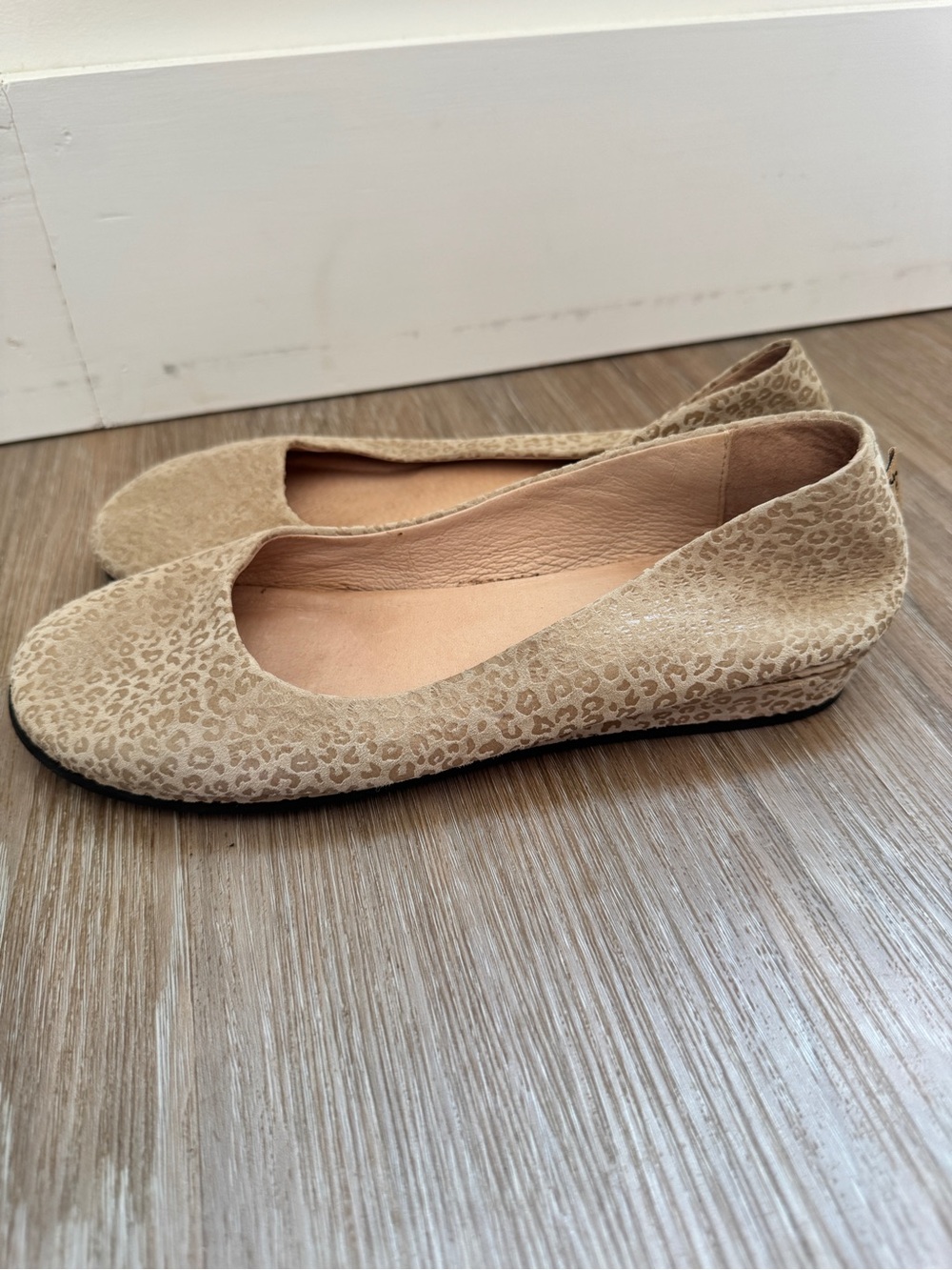 FS/NY Ballet Flats Women’s Size 8 Beige Leopard Print Made in Italy suede - Picture 3 of 6